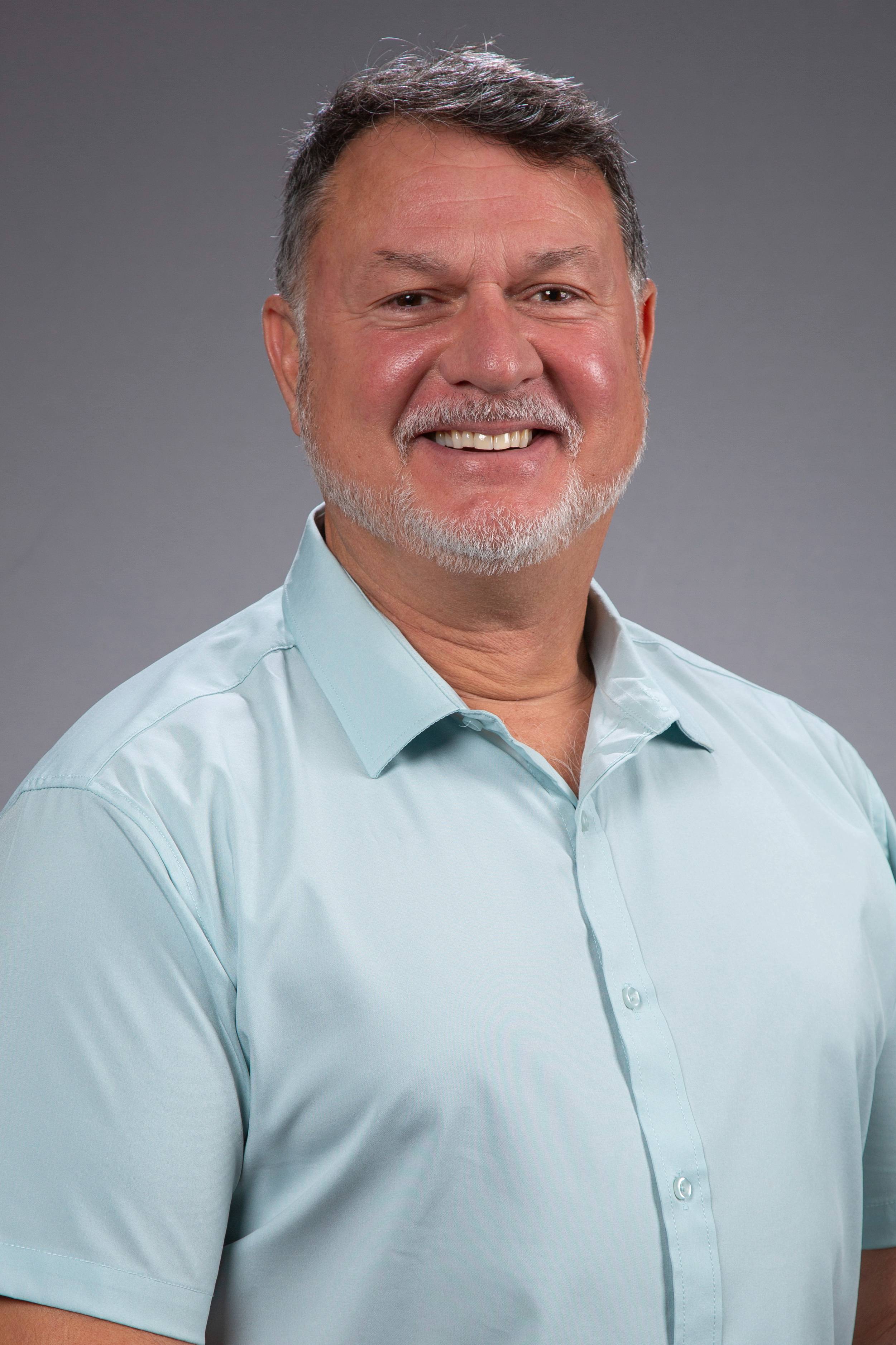 Alex Fountain headshot