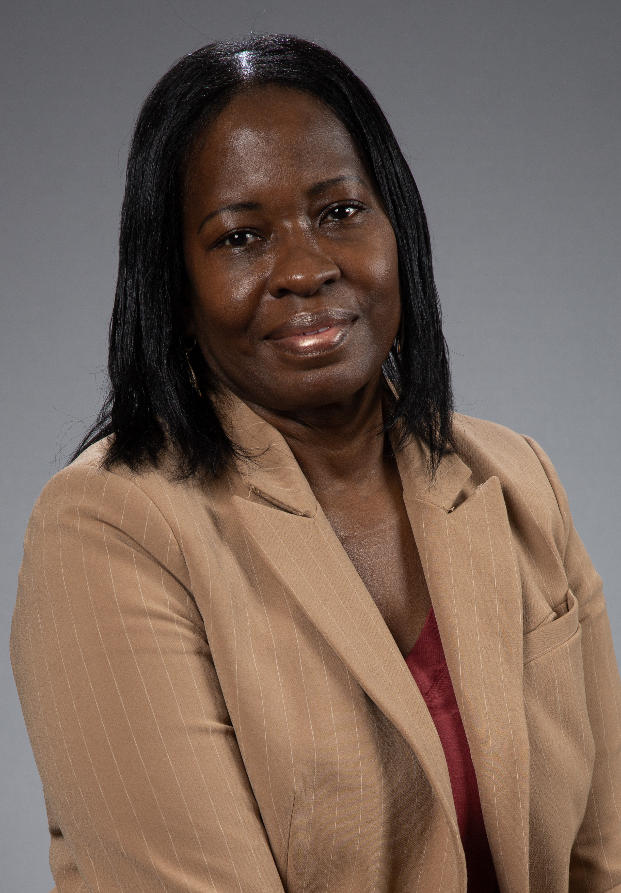 Gwendolyn Hamilton headshot