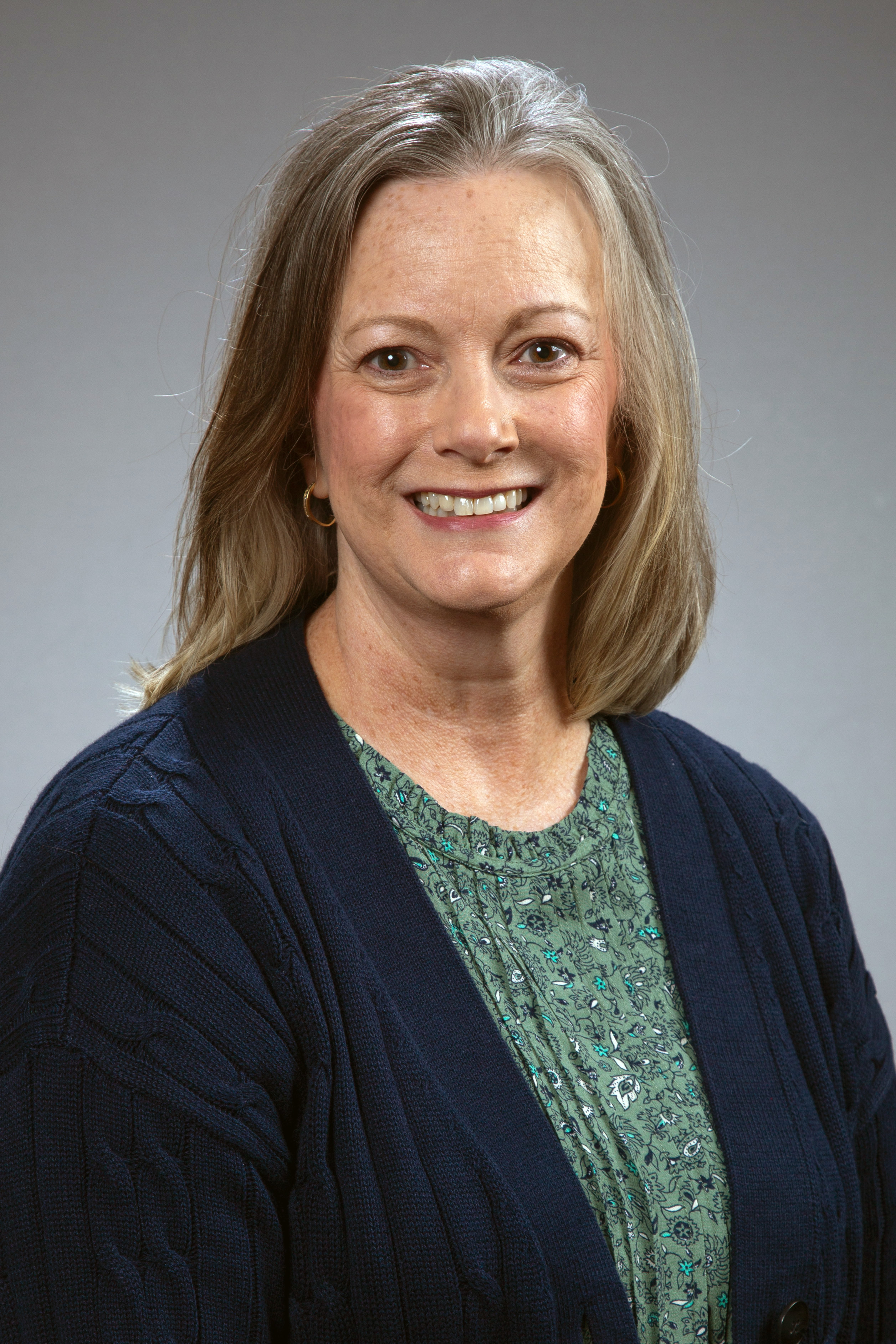 Portrait of woman with shoulder length hair